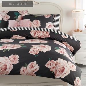 Pottery Barn Teen Rose Duvet Cover. No Shams included.